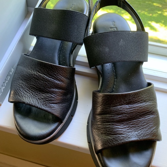THE FLEXX Shoes - Black Flexx Sandals